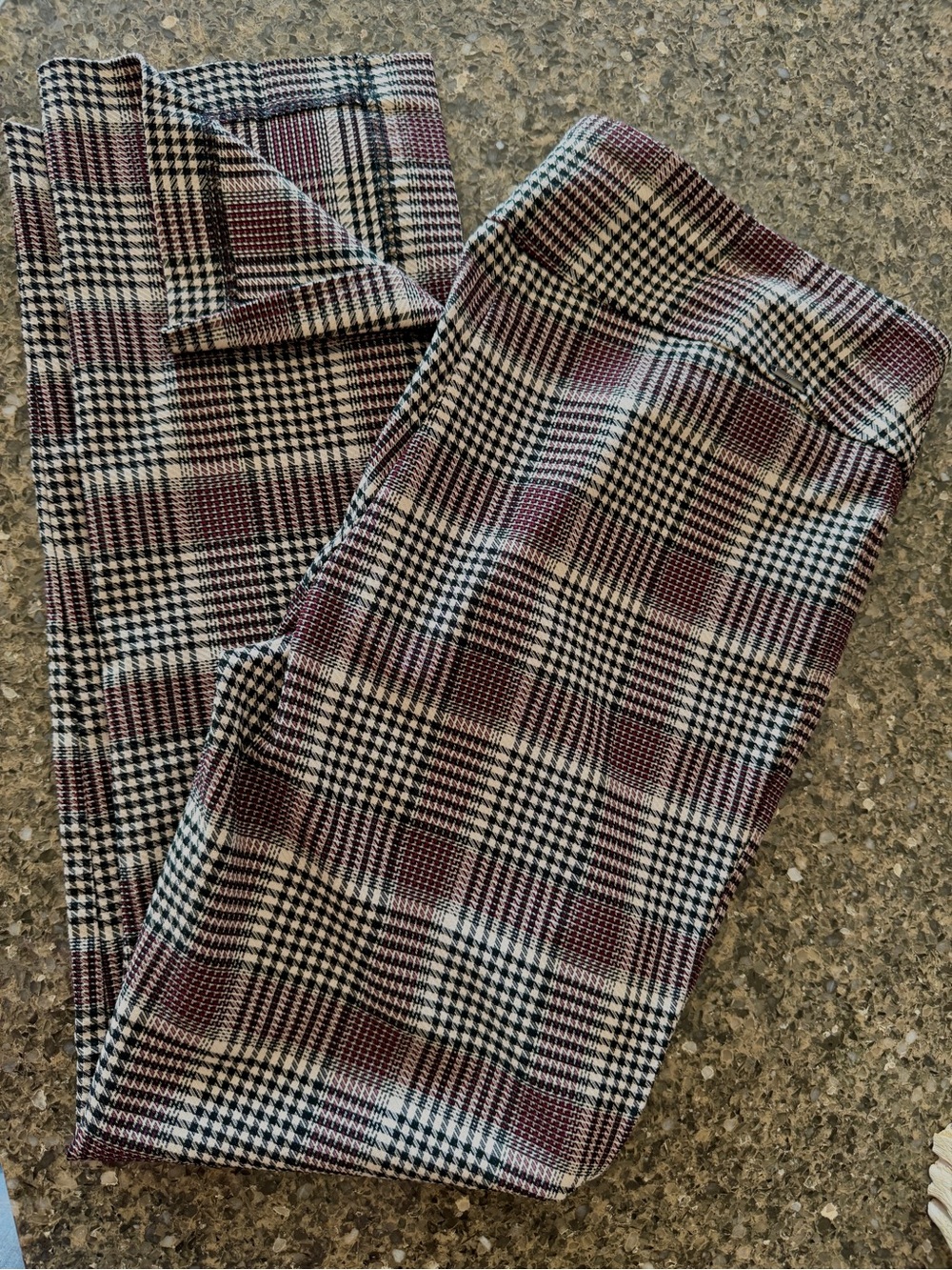NWOT Up! 🇨🇦 Size 8 Houndstooth Plaid Pullon pants
